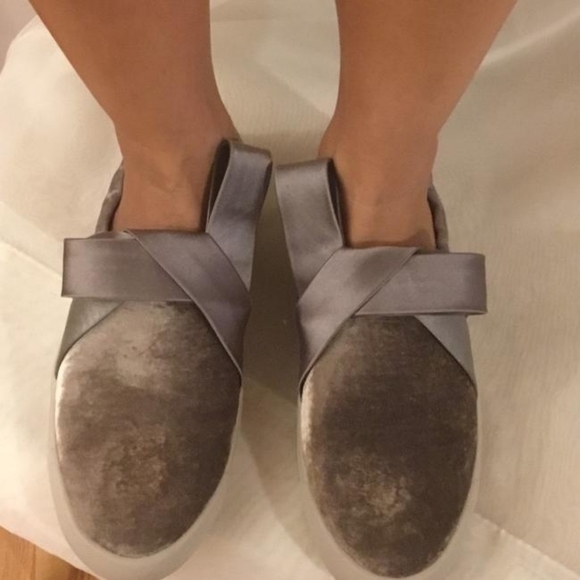 Mercedes Castillo MC Jamilla Slip On Sneakers - Picture 2 of 11